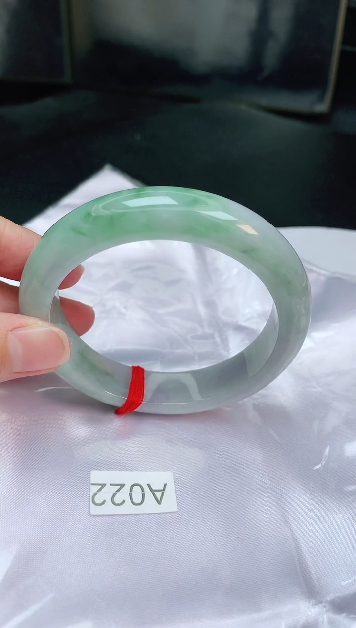 【闪购商品】翡翠手镯未镶嵌缅甸天然A货翡翠