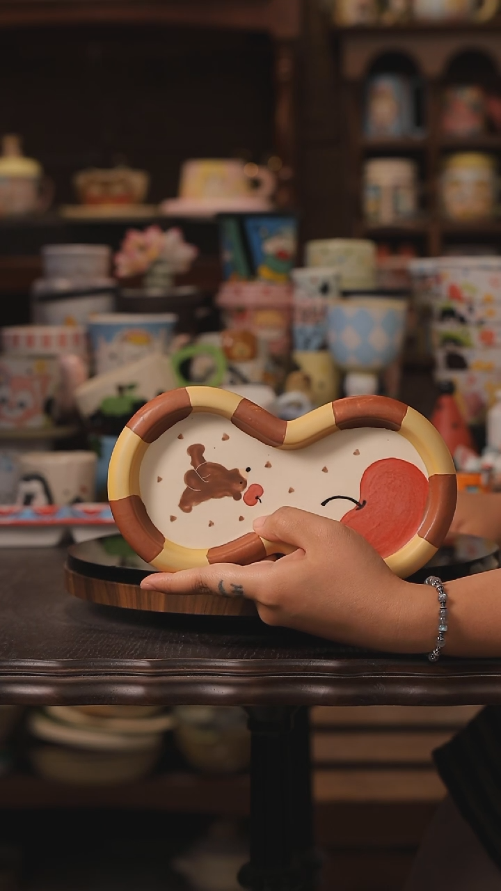 摆件景德镇釉下彩绘设计师款式陶瓷