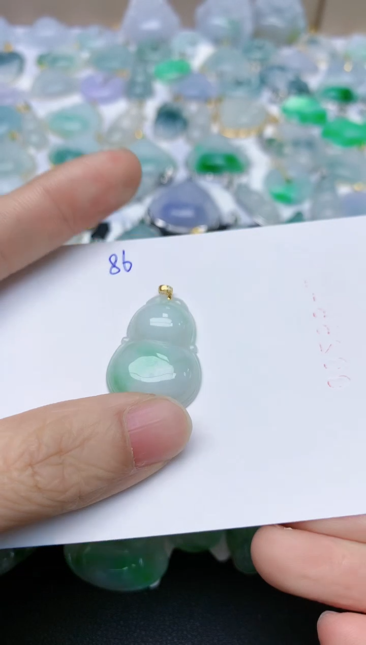 【闪购商品】翡翠颈饰18K金镶嵌天然翡翠A货    