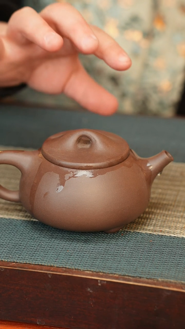 【闪购商品】210喀左紫砂原矿手工制作