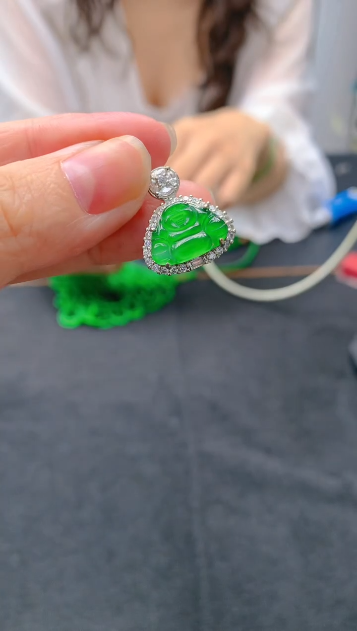 颈饰未镶嵌翡翠天然A货翡翠