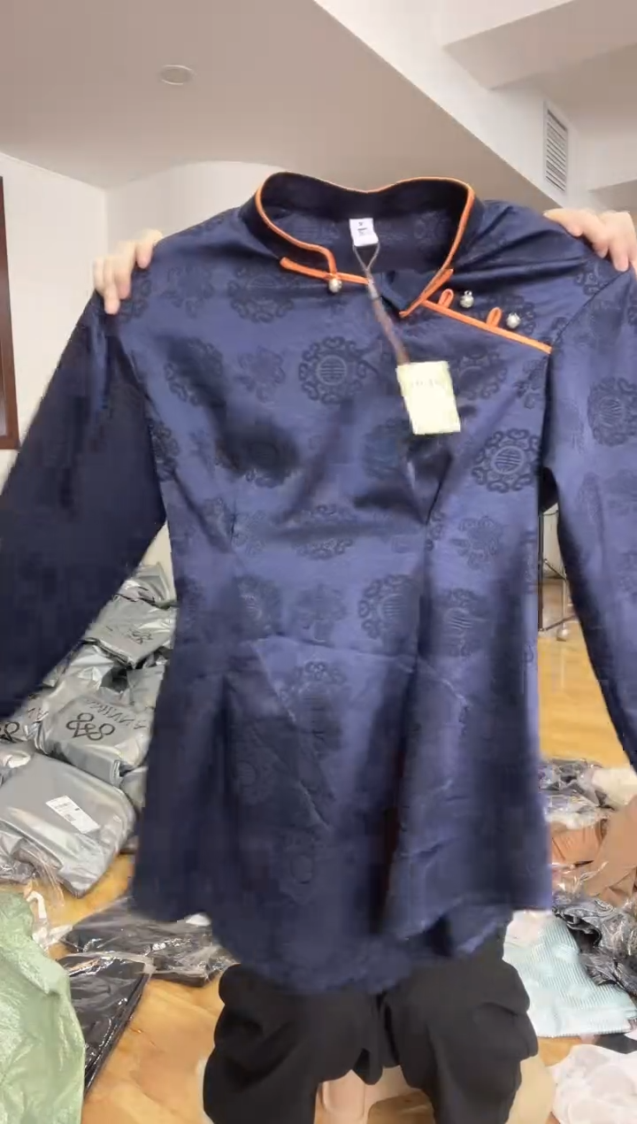 M码     110斤   衬衣