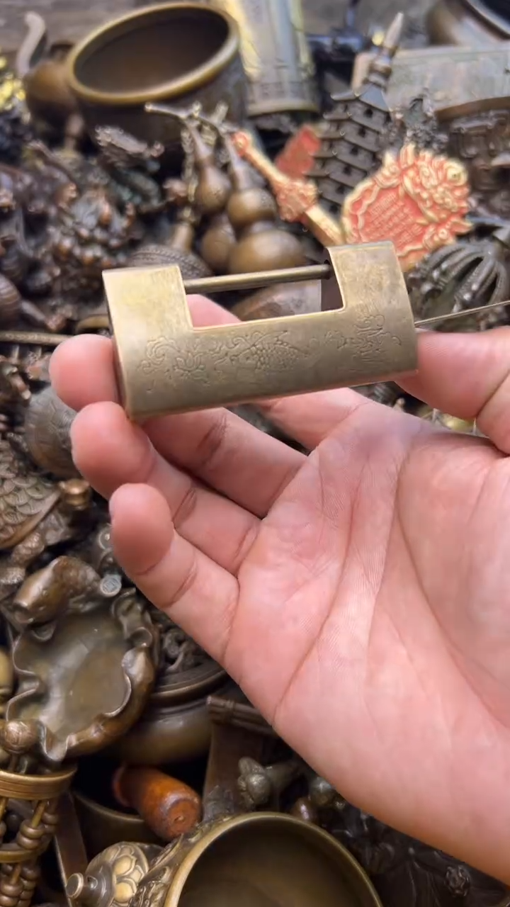 精美铜器，点击下单