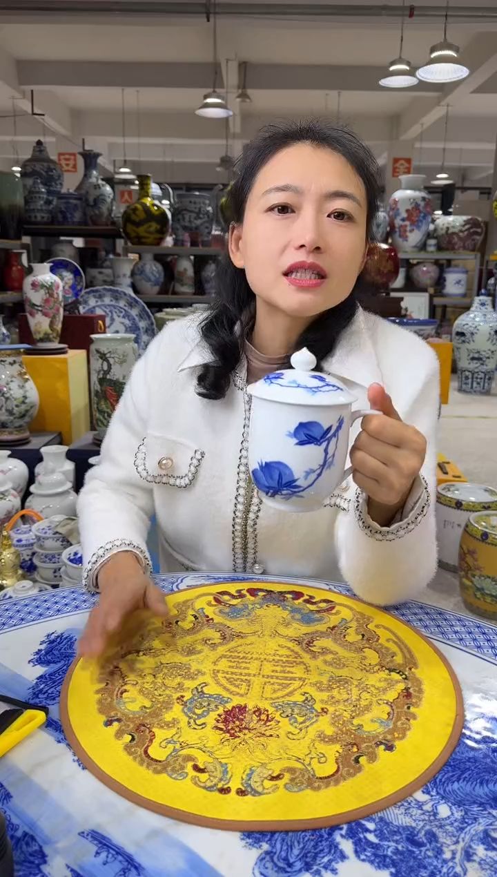 陶瓷景德镇陶瓷水杯1个