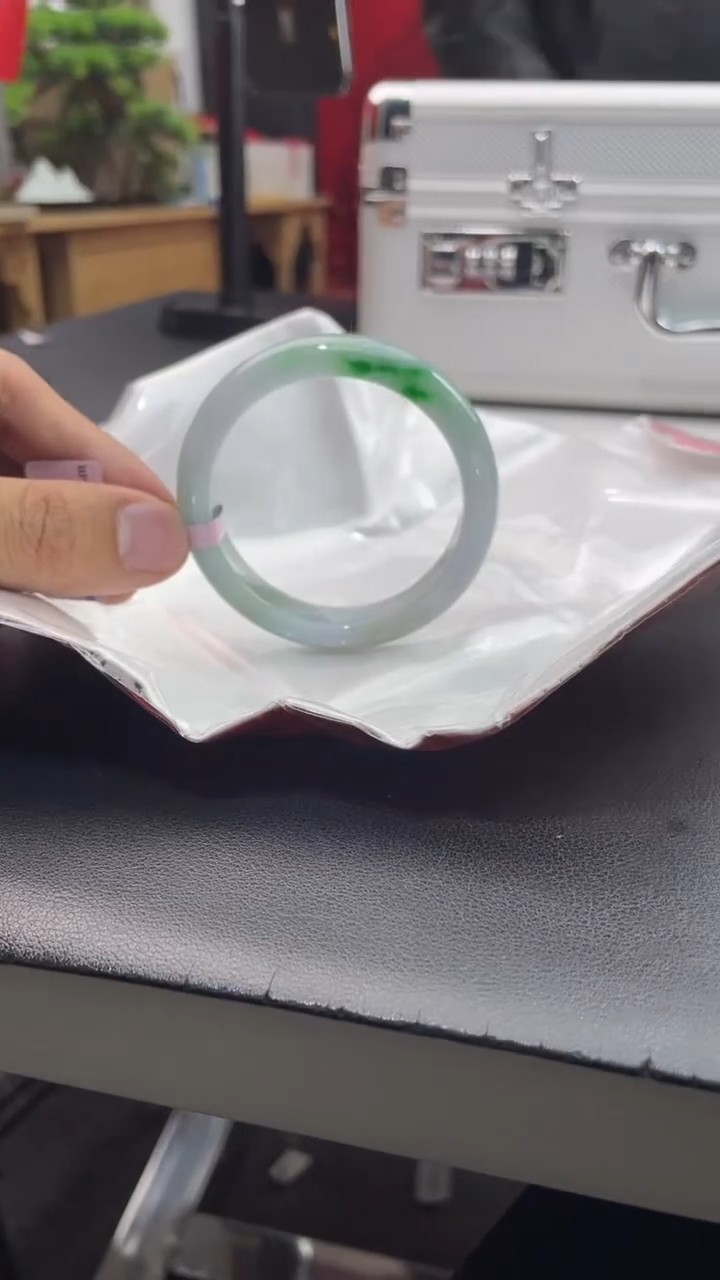 【闪购商品】翡翠手镯未镶嵌1翡翠手镯