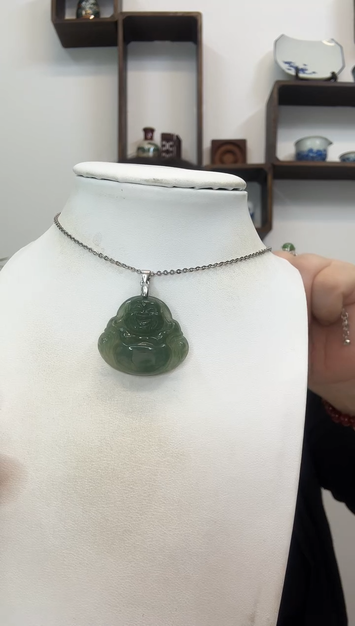 颈饰银S925镶嵌翡翠佛公赠合金链