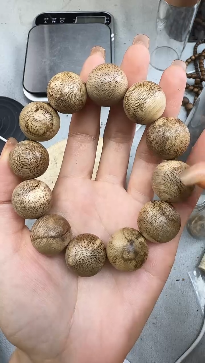 沉香手串2032海南树心格圆珠单圈多样性发一