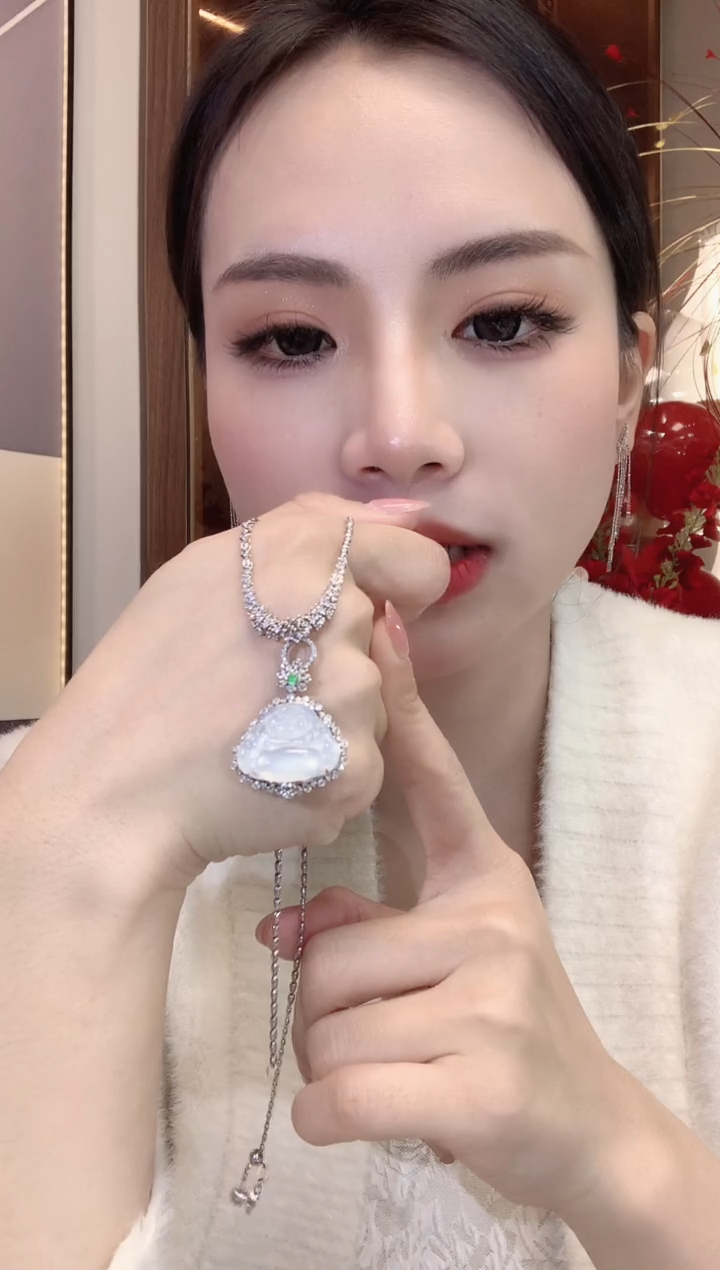 【闪购商品】翡翠吊坠(不含链)18K金镶嵌D29