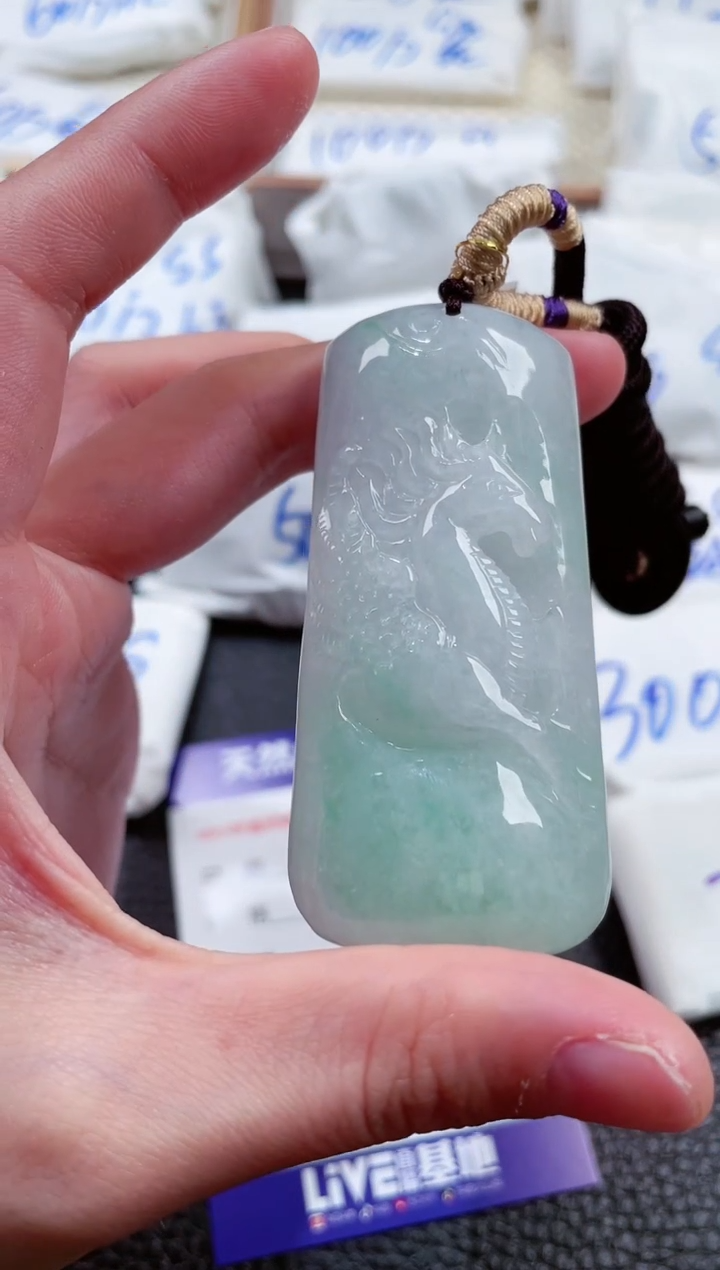 【闪购商品】翡翠颈饰未镶嵌000015729