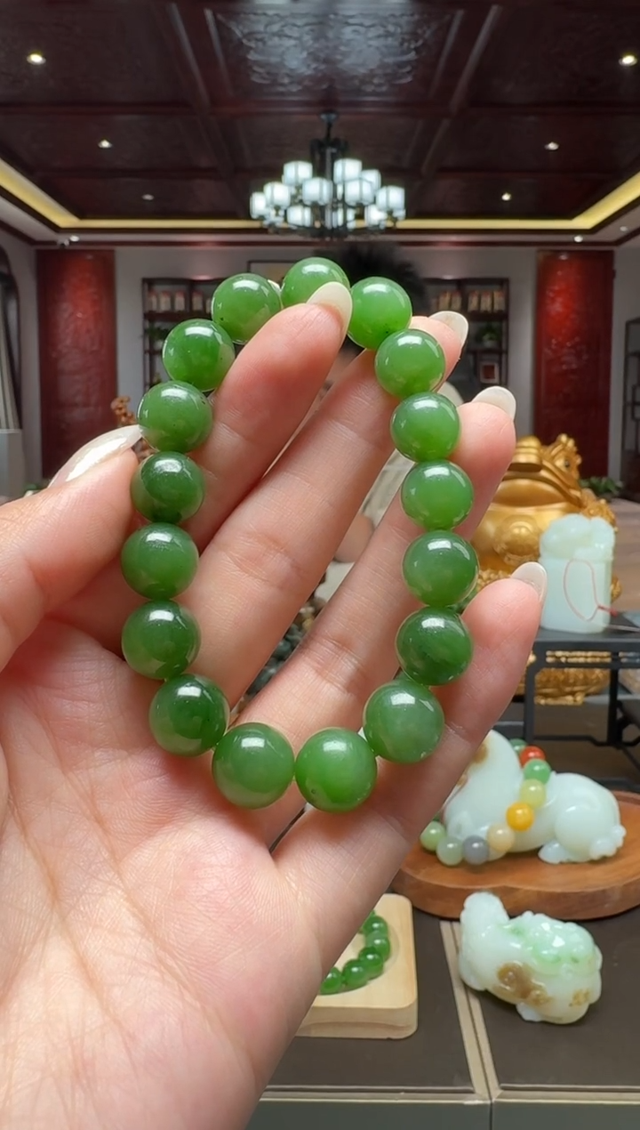 未镶嵌和田玉挂件by