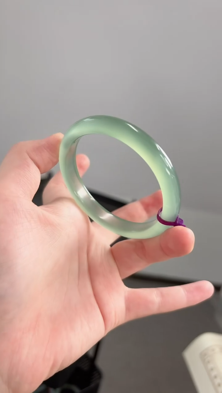 玛瑙/玉髓手镯未镶嵌58圈