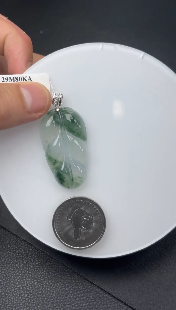 翡翠18K金镶嵌颈饰YM1013-3叶子