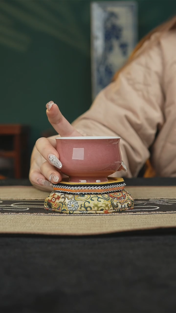【闪购商品】豇豆虹内绘卢氏杯