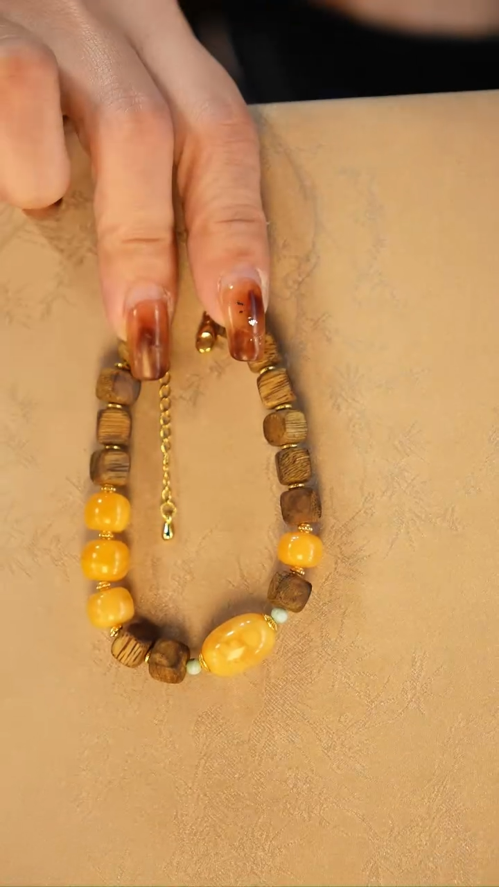 【闪购商品】琥珀手串未镶嵌手串