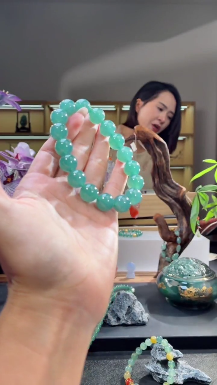 未镶嵌手串翡翠手串（多样性发其一）