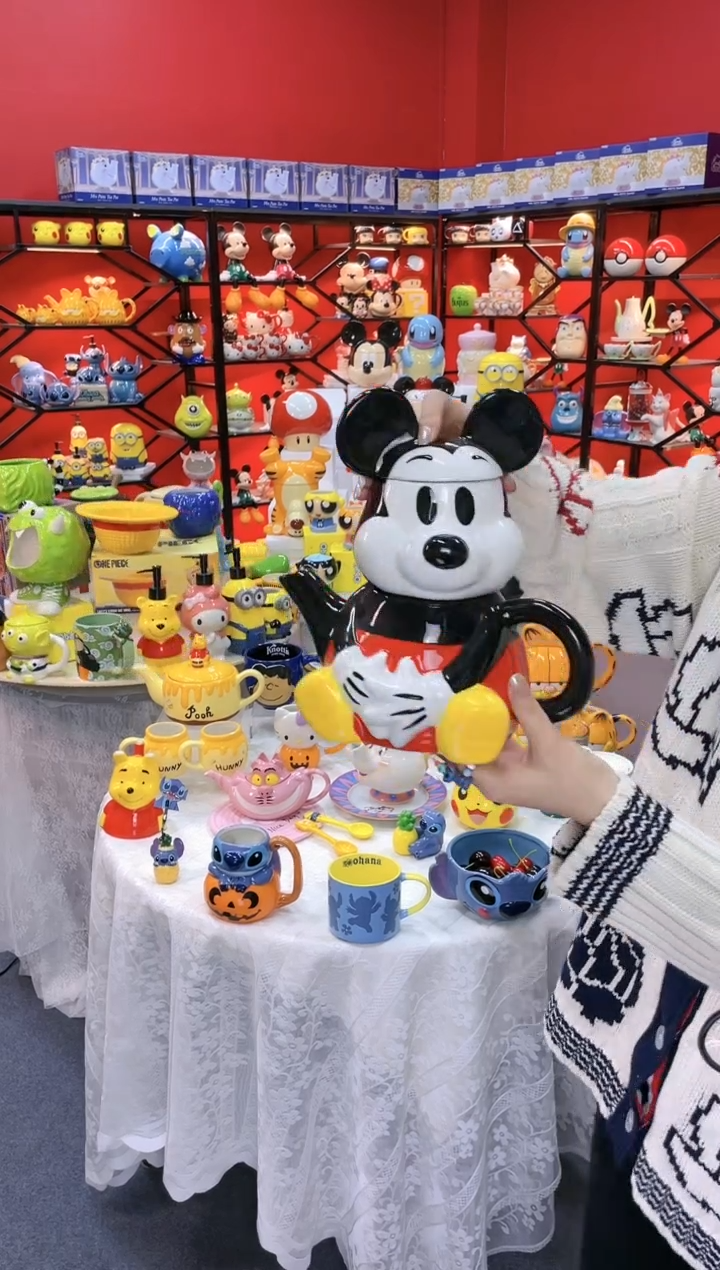 【闪购商品】.@@米奇陶瓷一体水壶