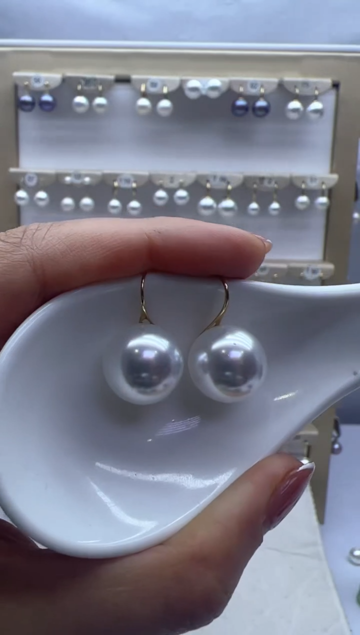 【闪购商品】淡水珍珠耳饰18K金镶嵌197