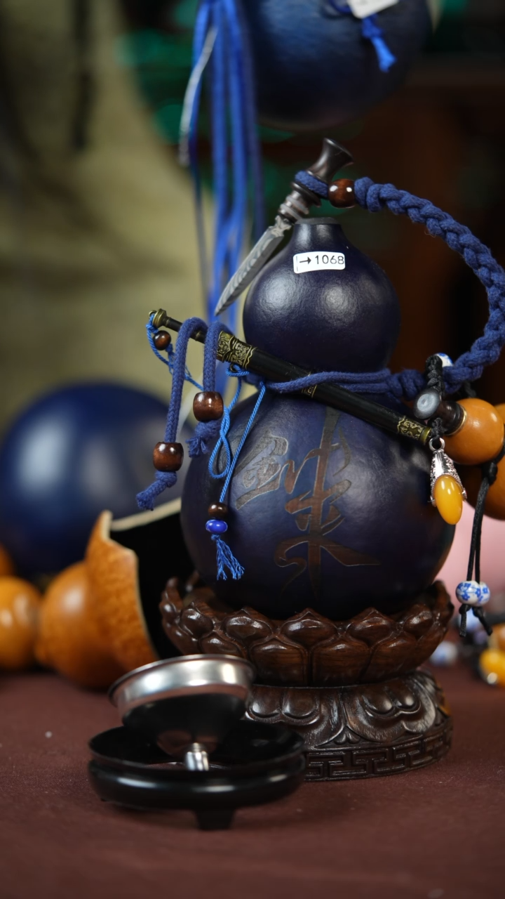 【闪购商品】1068号500ml左右的非遗漆器酒葫芦