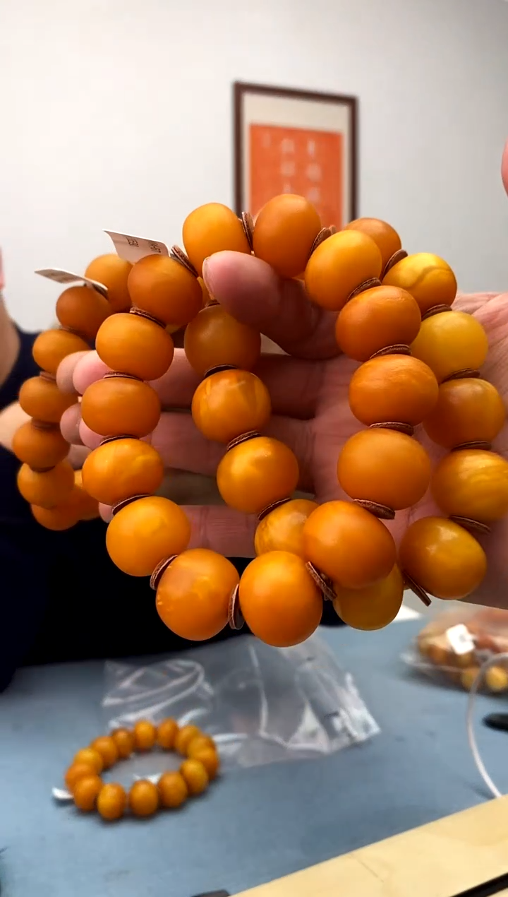 【闪购商品】蜜蜡珠宝奇石未镶嵌假一罚十，多样性发一件永久包退