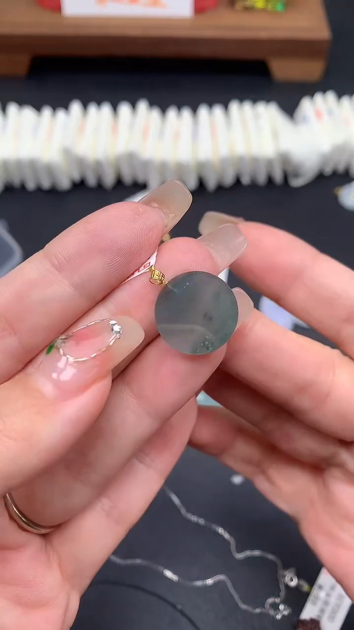 【闪购商品】翡翠吊坠(不含链)18K金镶嵌MS160305