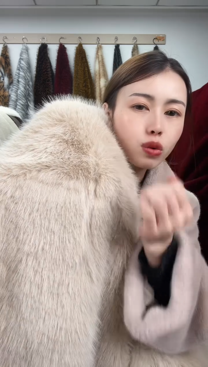 狐狸毛A205尺寸1.9*2