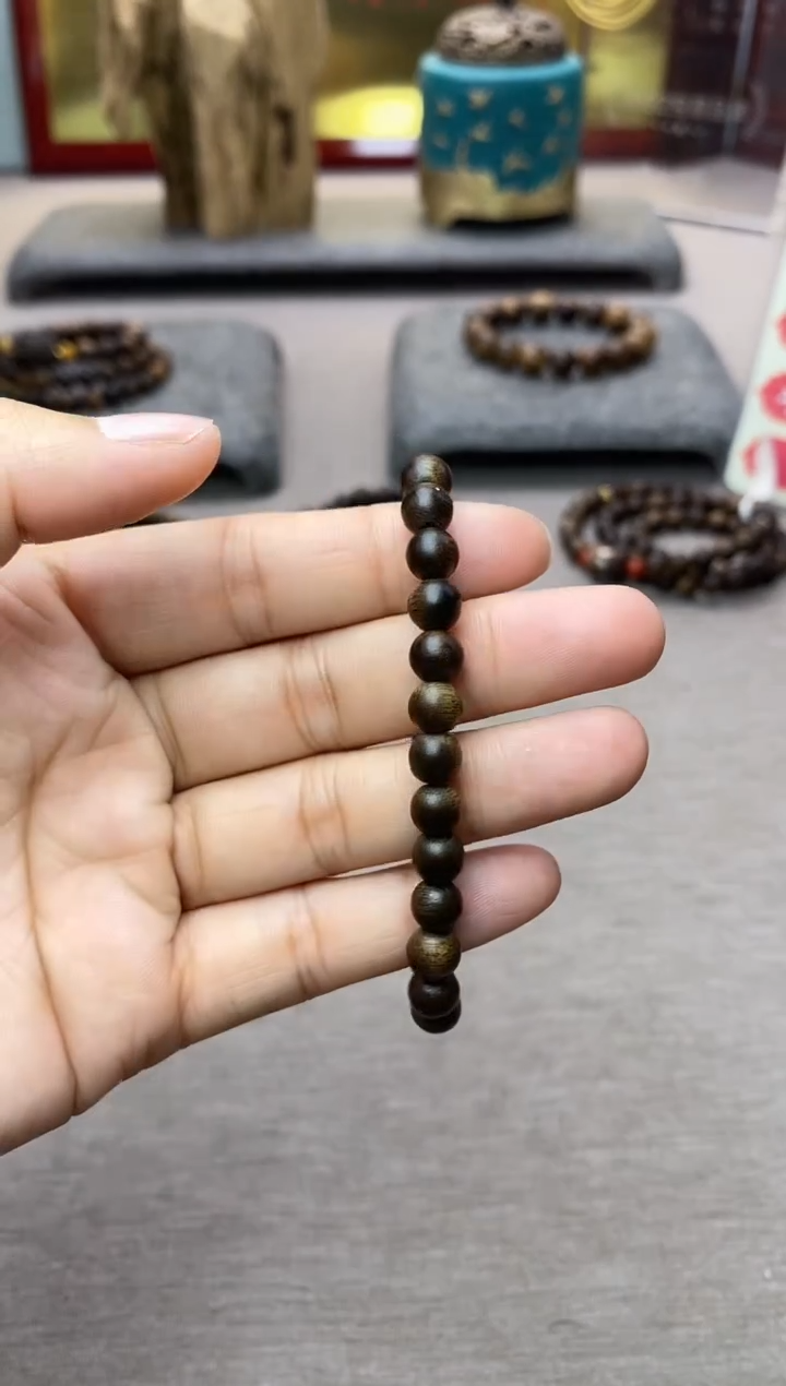 【闪购商品】沉香手串越南富森红土0.6沉水素圈