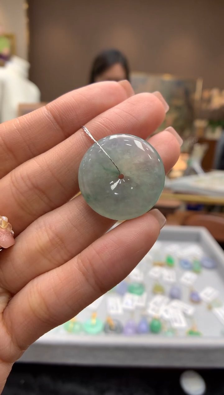 【闪购商品】翡翠颈饰未镶嵌平安扣