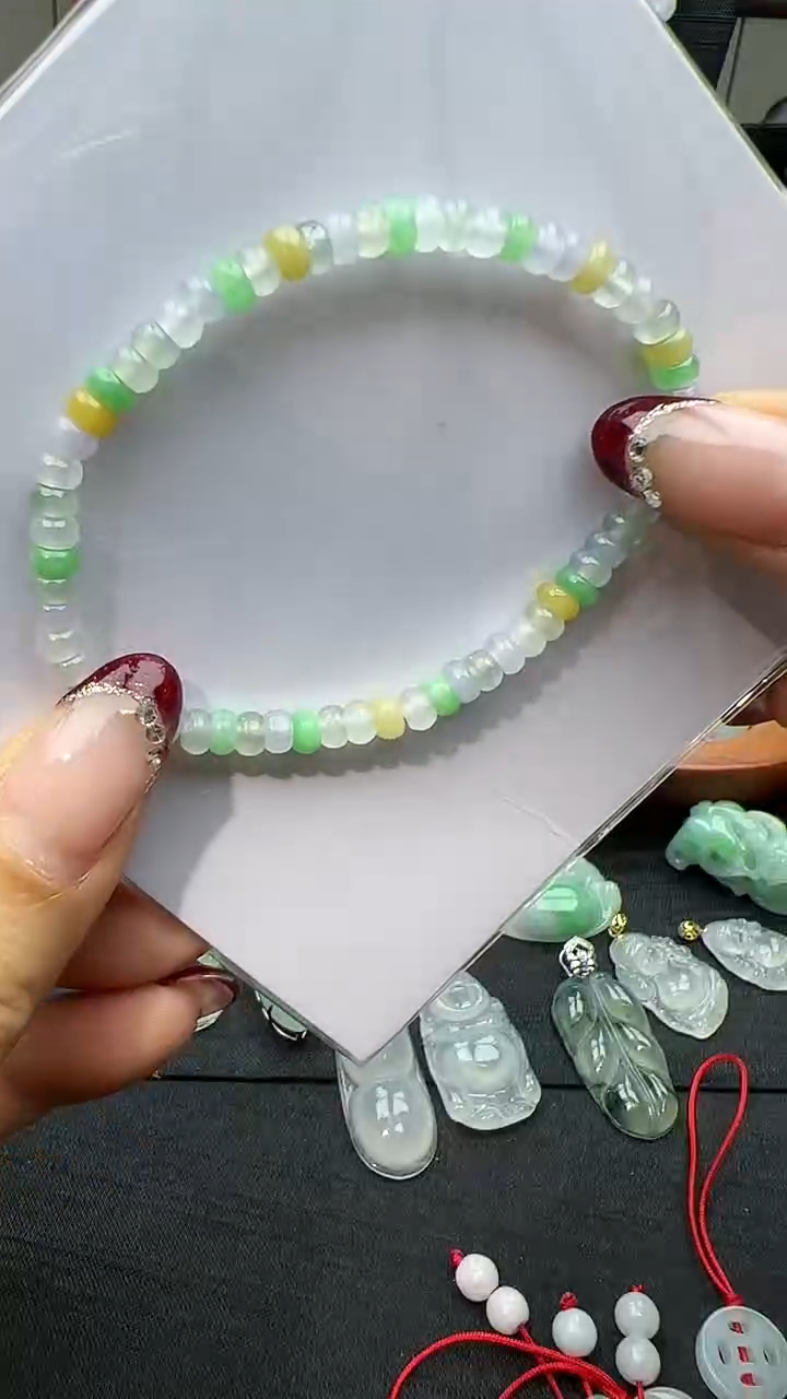 【闪购商品】翡翠手串未镶嵌玉珠