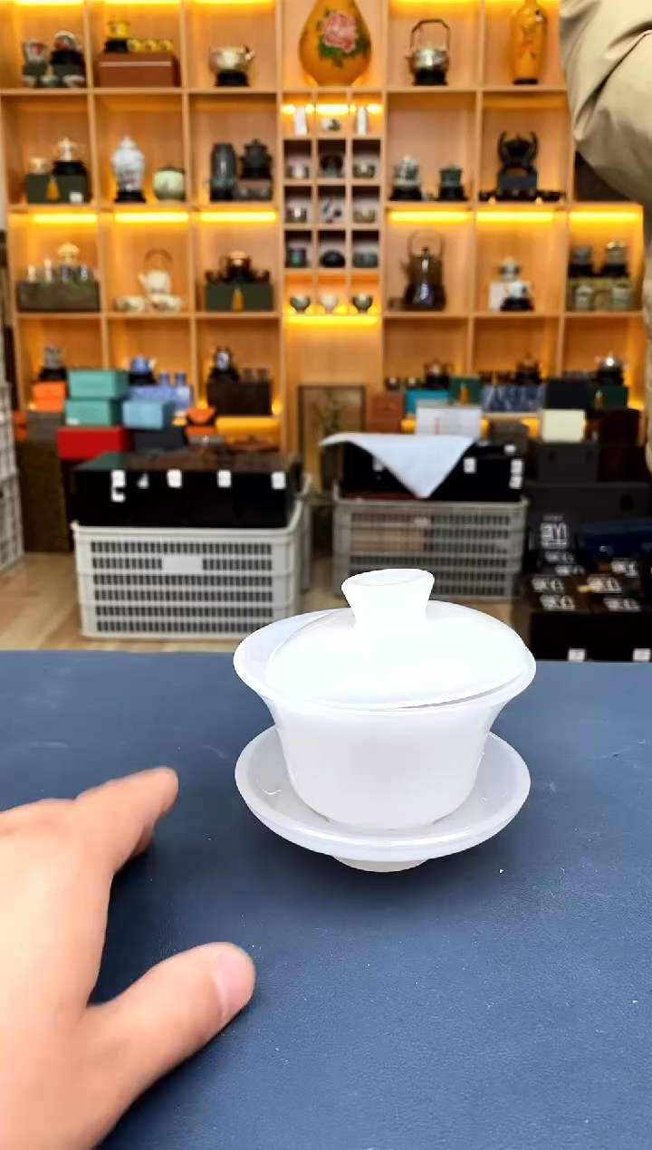 【闪购商品】撤柜高货，价格随便开@@B912