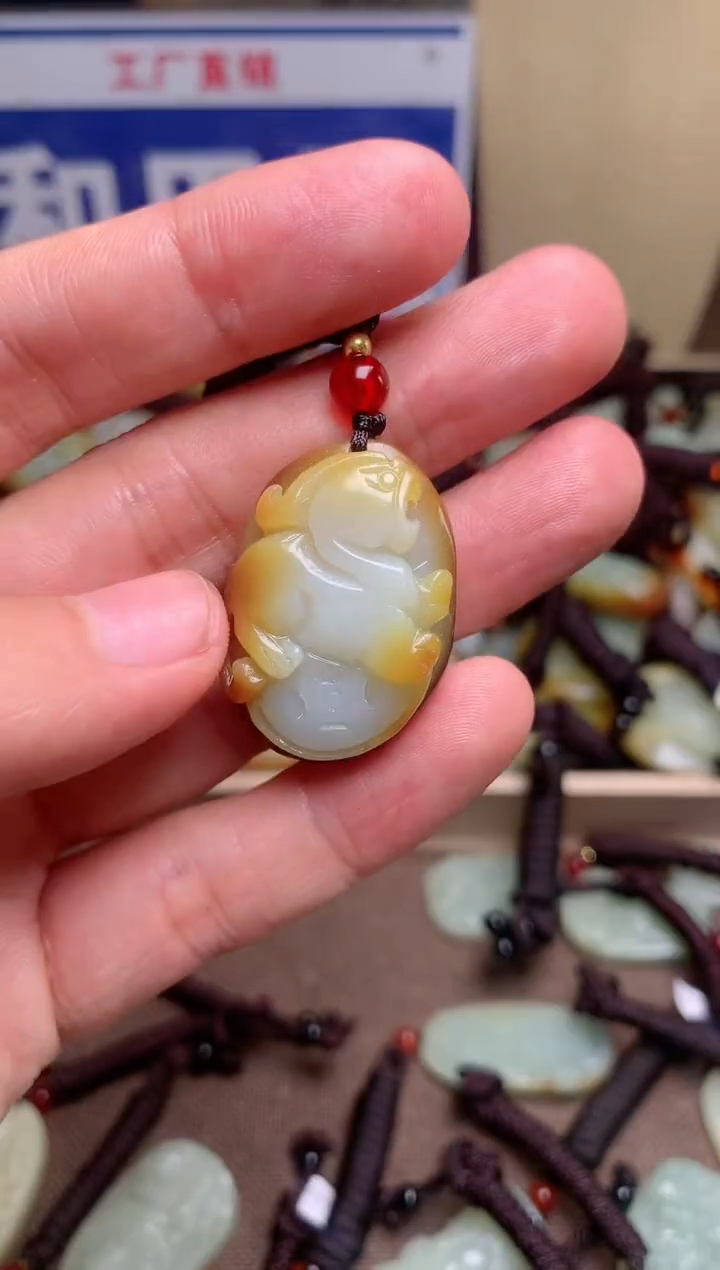 【闪购商品】和田玉颈饰未镶嵌1