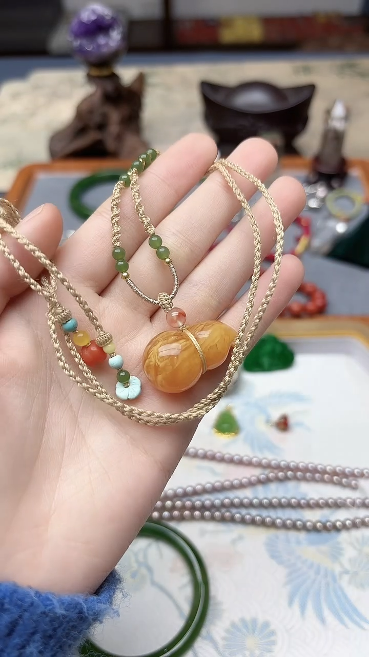蜜蜡颈饰未镶嵌蜜蜡葫芦吊坠GW