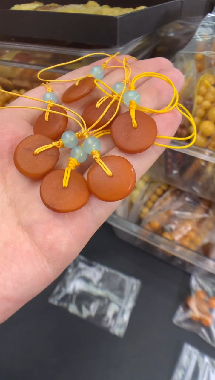 蜜蜡未镶嵌珠宝奇石多样性发一件