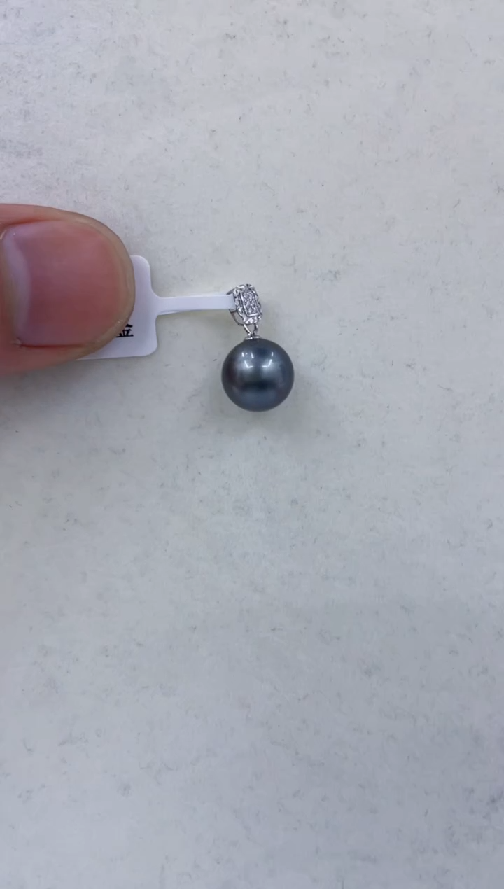 18K金镶嵌颈饰海水珍珠  