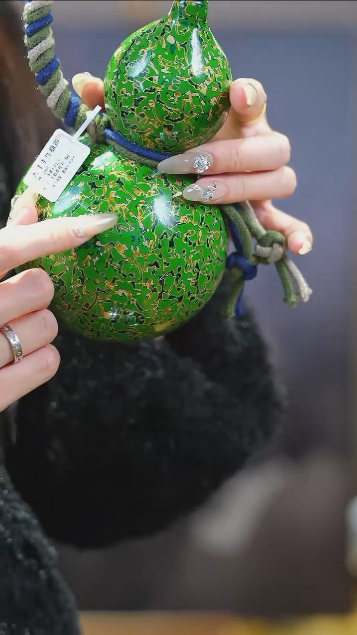 【闪购商品】XC117漆艺酒葫芦不包手串及旋转底座