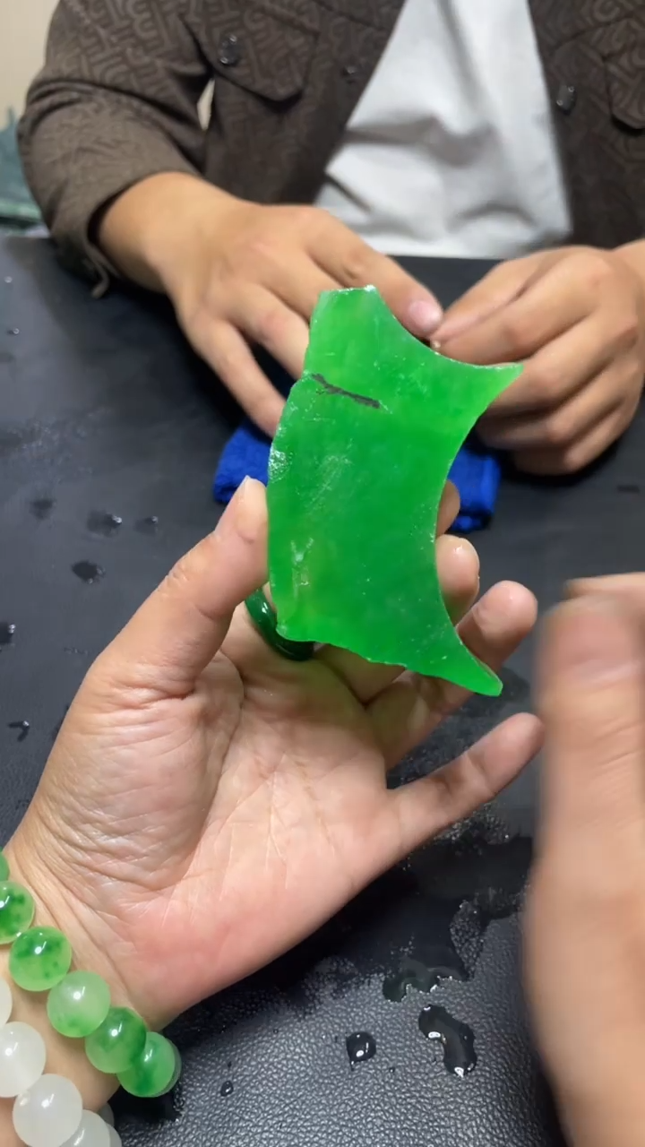 玉冰满绿边角毛坯