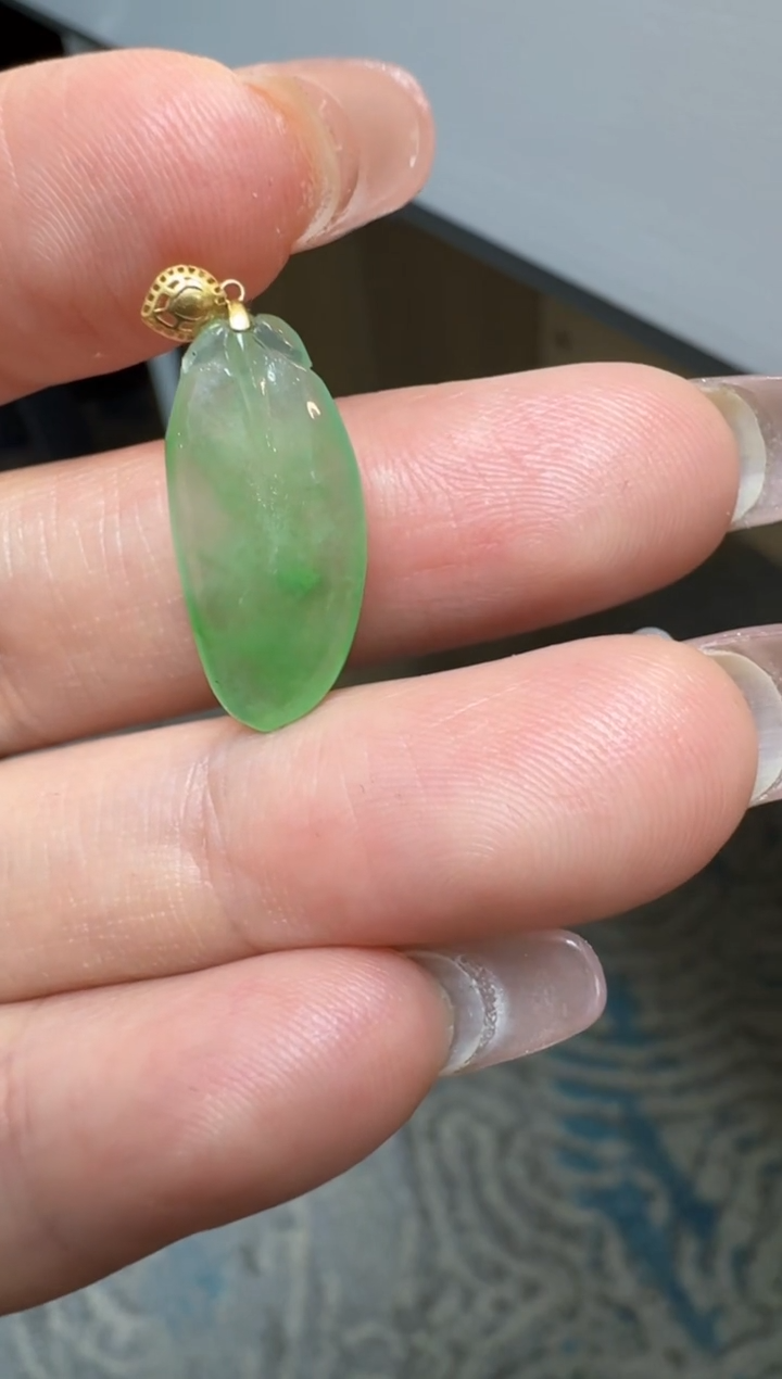 【闪购商品】翡翠颈饰18K金镶嵌缅甸A货翡翠吊坠