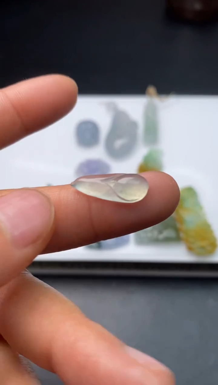 【闪购商品】定制翡翠未镶嵌翡翠毛货~