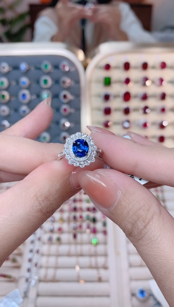 【闪购商品】蓝宝石18K金戒指18K金镶嵌18K金戒指