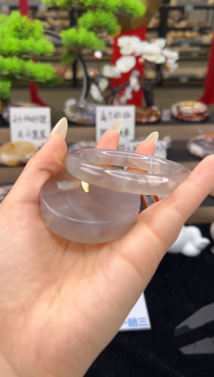 【闪购商品】石英质玉手镯未镶嵌56圈口（赠送镯心)21118