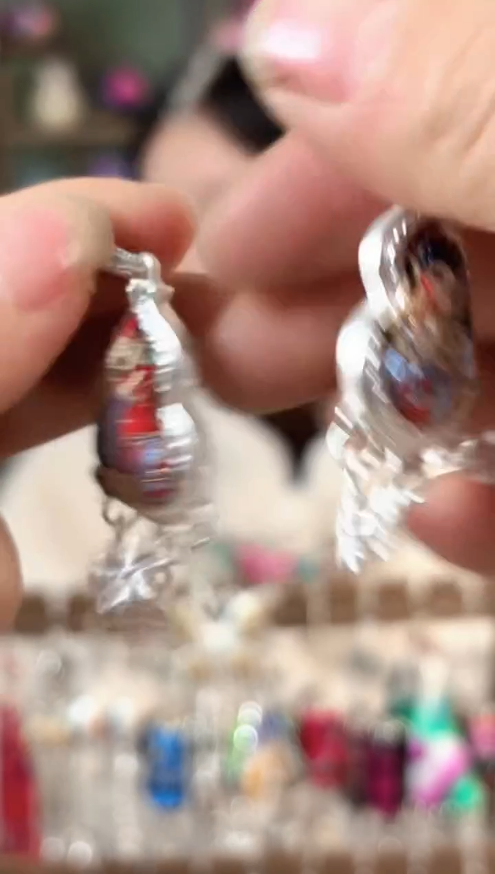 彩云南阁非遗老绣苗银饰品8113