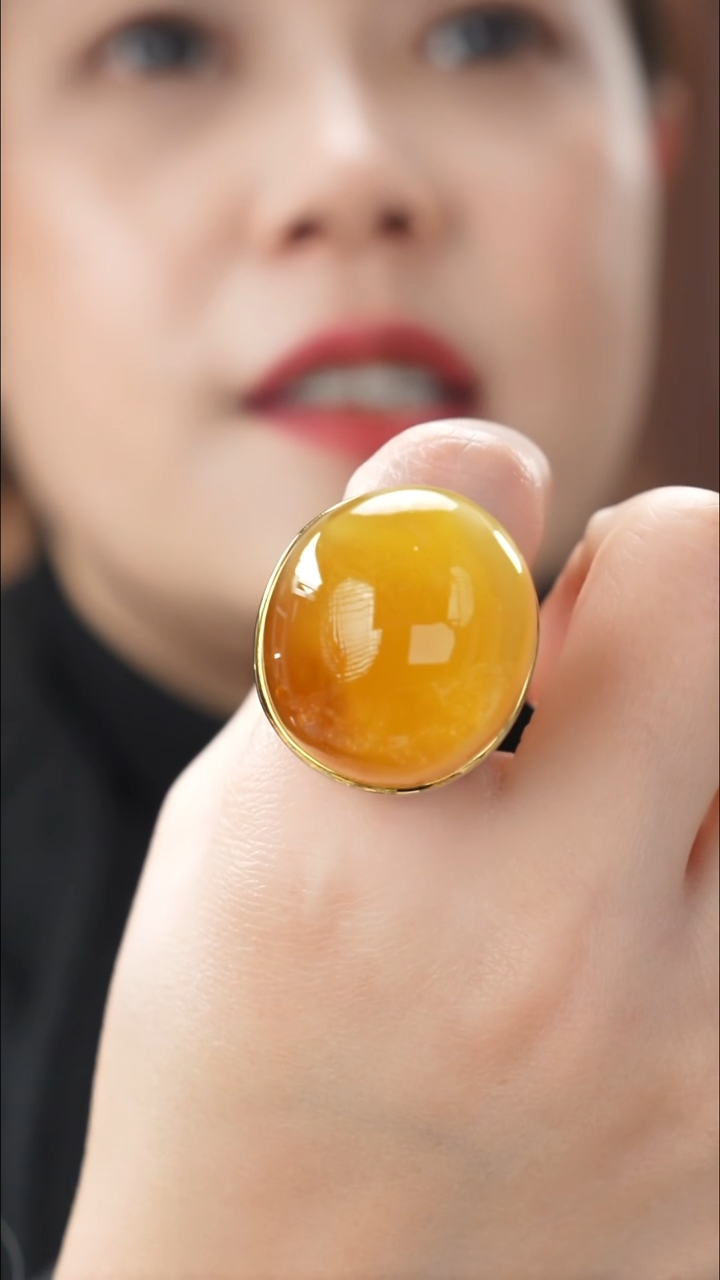 琥珀颈饰未镶嵌精品蜜蜡戒指