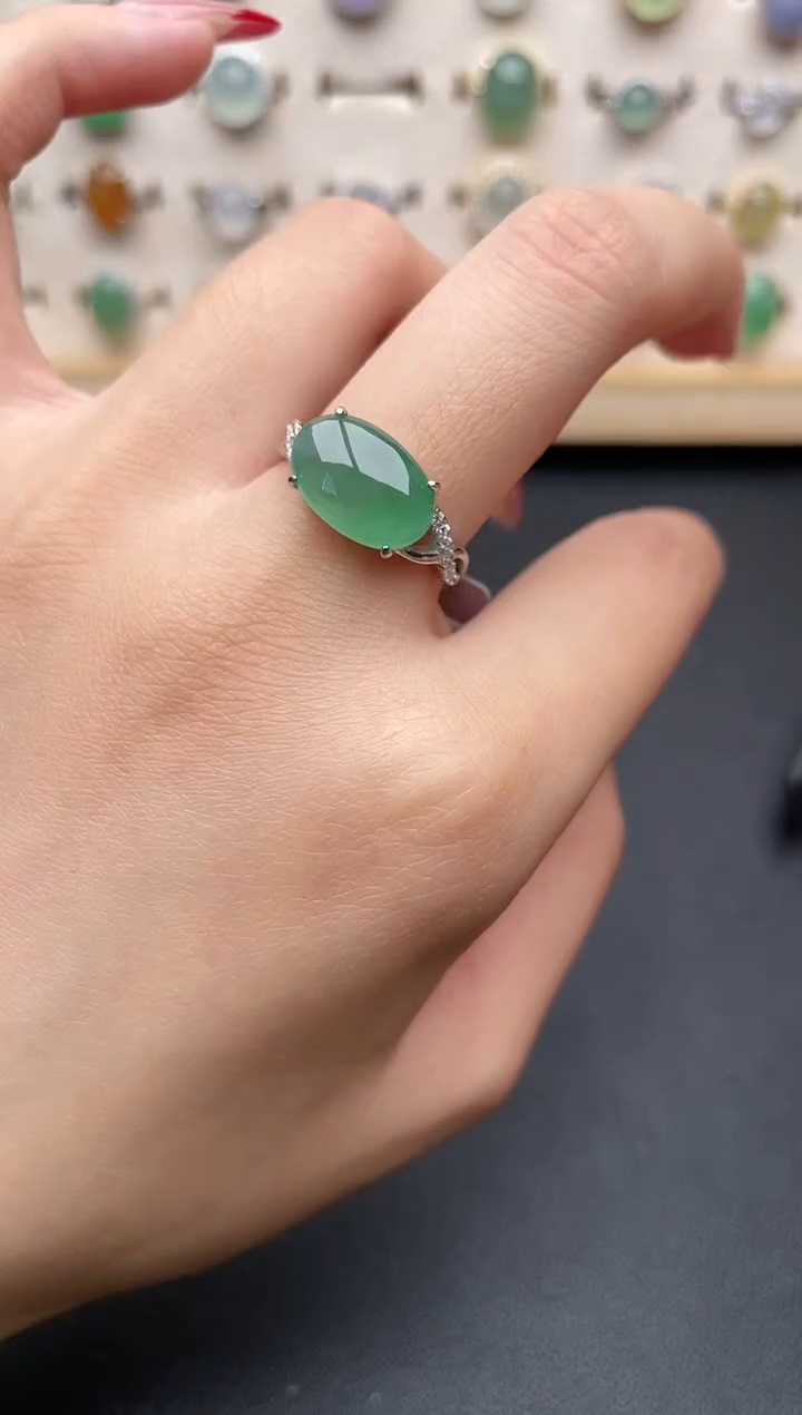 【闪购商品】翡翠戒指银S925镶嵌一物一证一礼盒