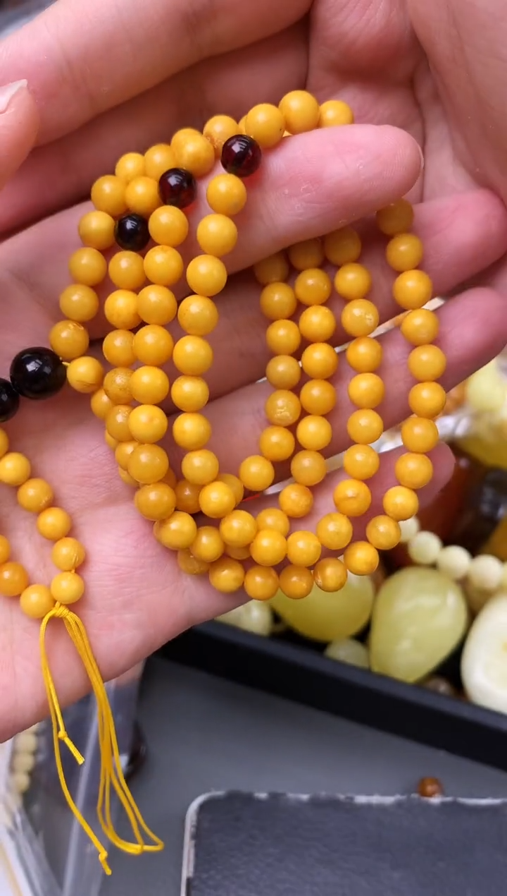 未镶嵌琥珀珠宝奇石77