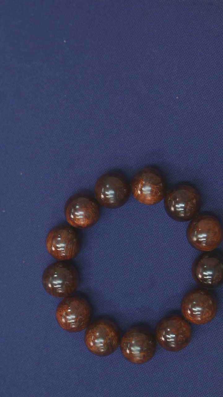 黄花梨/降香黄檀9**9海南黄花梨沉水级别1.8手串（700）