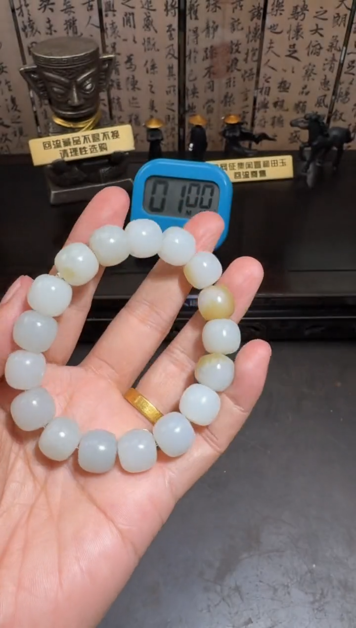 未镶嵌和田玉挂件和田玉