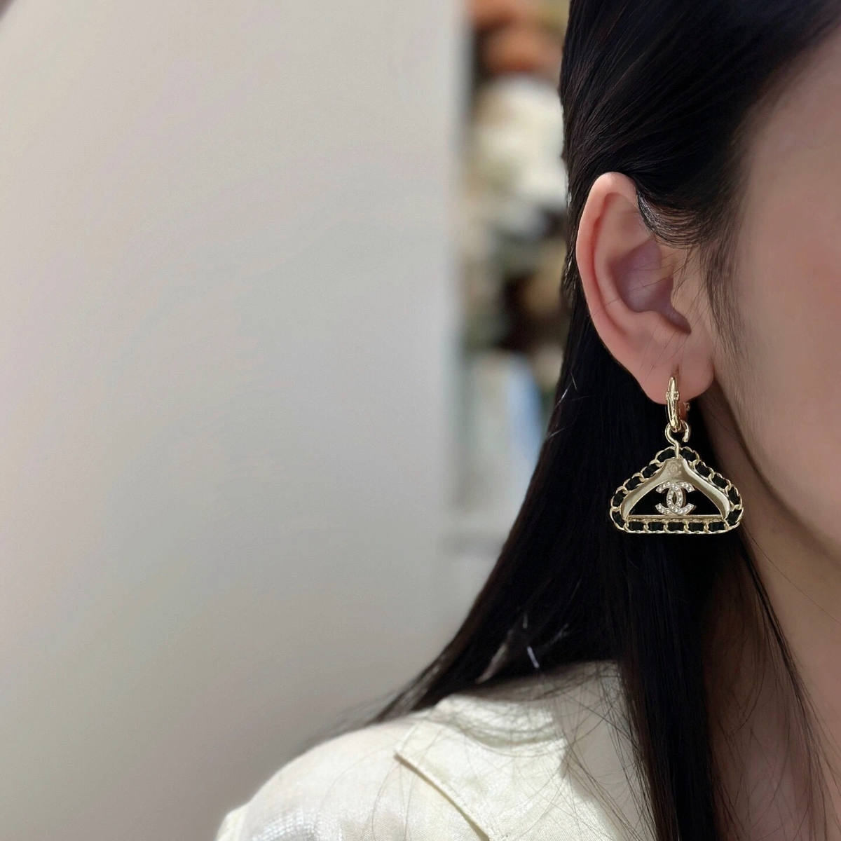 99新 Chanel/香奈儿 汤/P235400532/ 23A 皮穿链衣架 耳钉