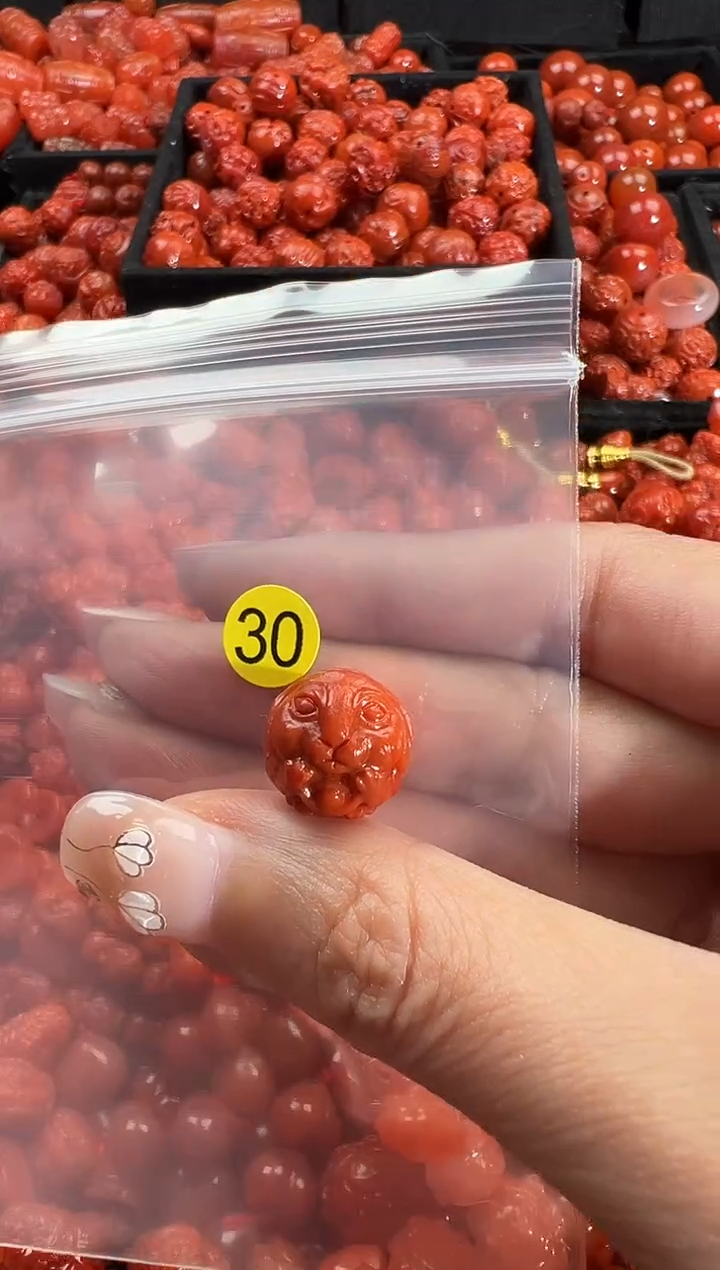 颈饰未镶嵌南红玛瑙1