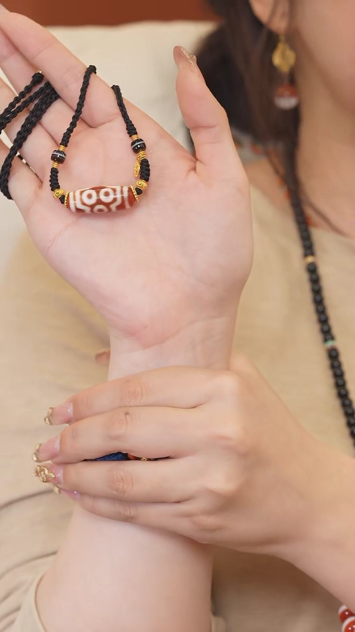 【闪购商品】玛瑙/玉髓颈饰未镶嵌金蟾七眼锁骨链多样性发一