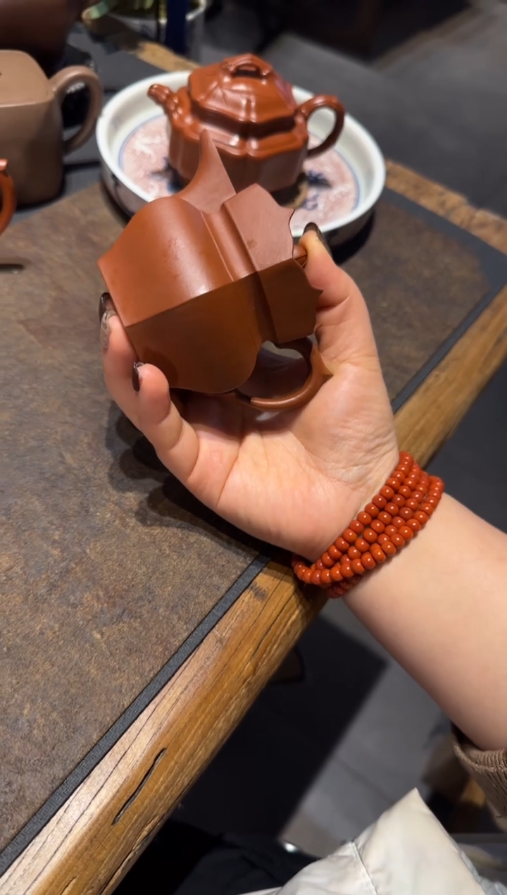 【闪购商品】紫砂茶壶朱泥小僧帽 135cc