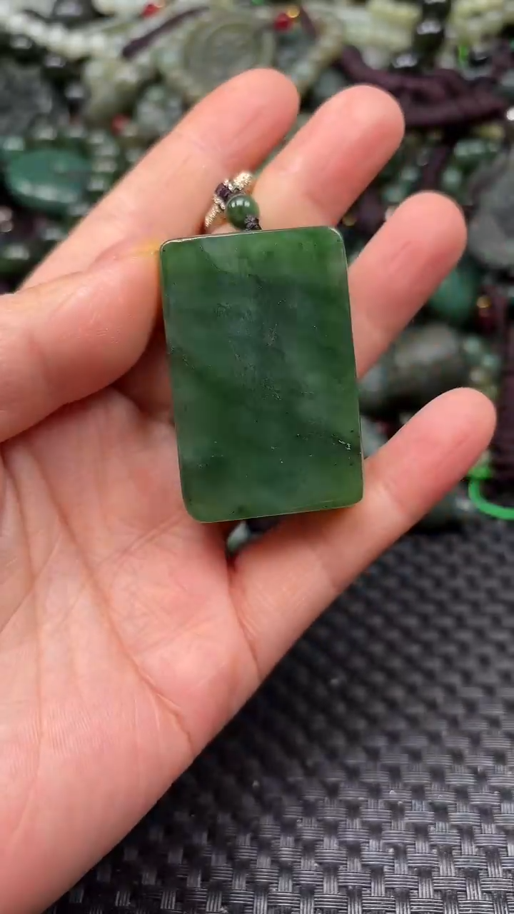 【闪购商品】和田玉颈饰未镶嵌1